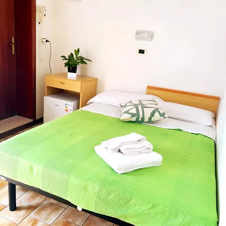 Отель Azzurro Igea Marina 3*