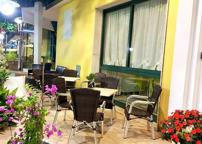 Azzurro Igea Marina 3* Μπελάρια-Ιτζέα Μαρίνα